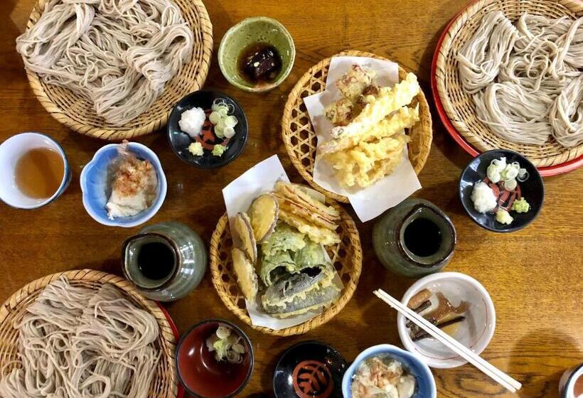 هتل Backpackers Dorms Miwa   Hostel