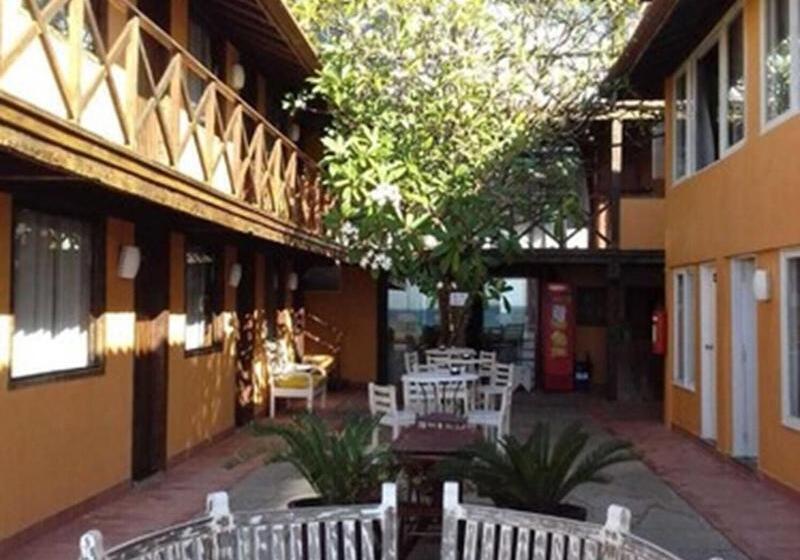 هتل Bamboo Buzios Hostel