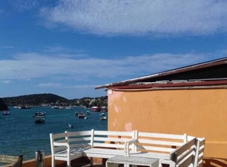 هتل Bamboo Buzios Hostel