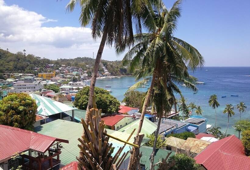 هتل Bellevue Resort Puerto Galera