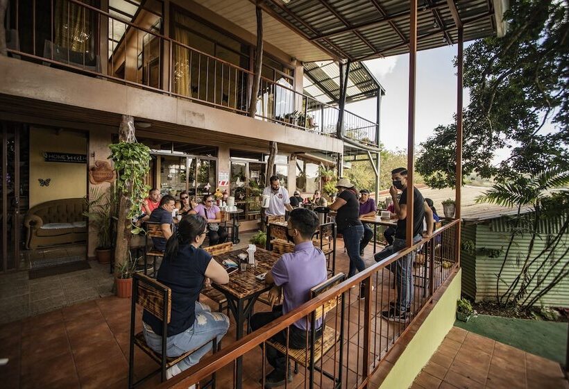 酒店 Cabinas El Pueblo B&b Monteverde