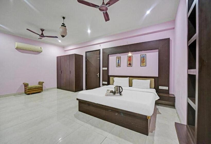 Townhouse Hotel Stay Fine