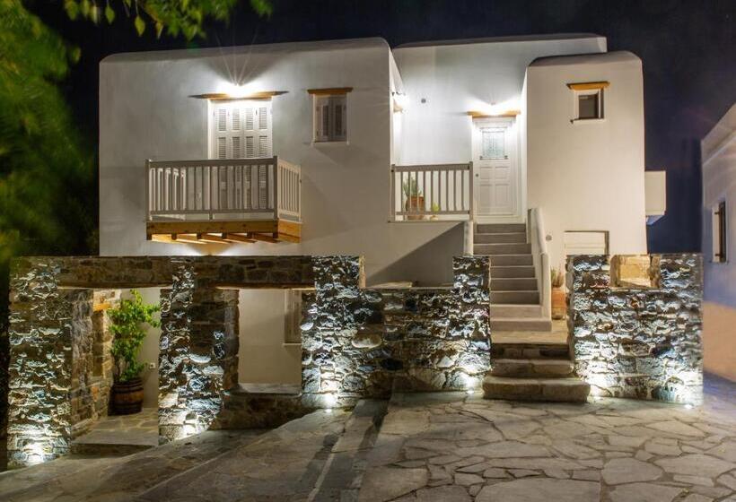 Отель Castle Mansions