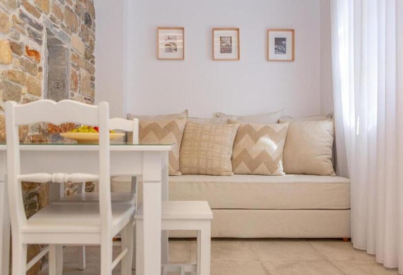 Отель Castle Mansions