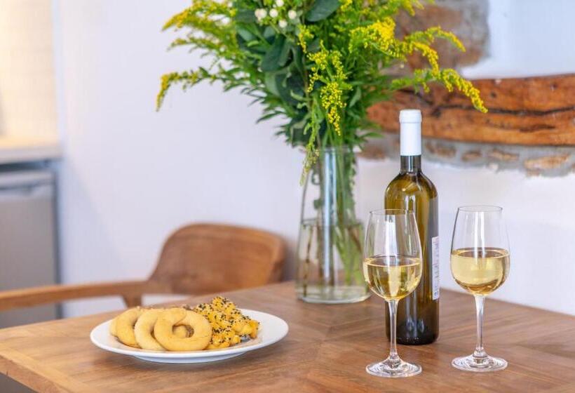 Отель Castle Mansions