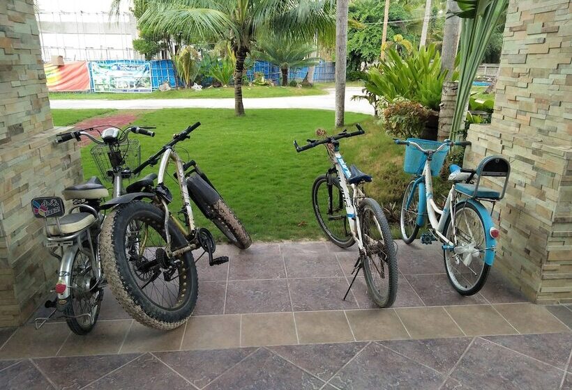 هتل Costa Palawan Resort