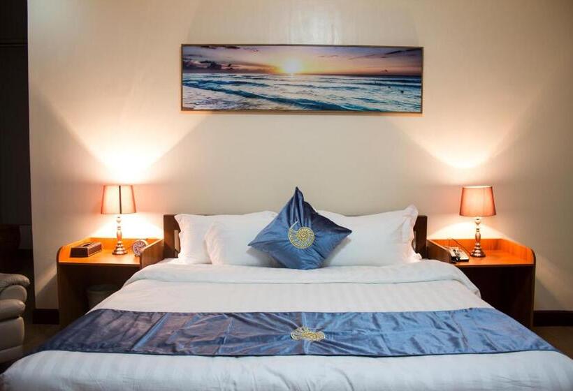 هتل Costa Palawan Resort