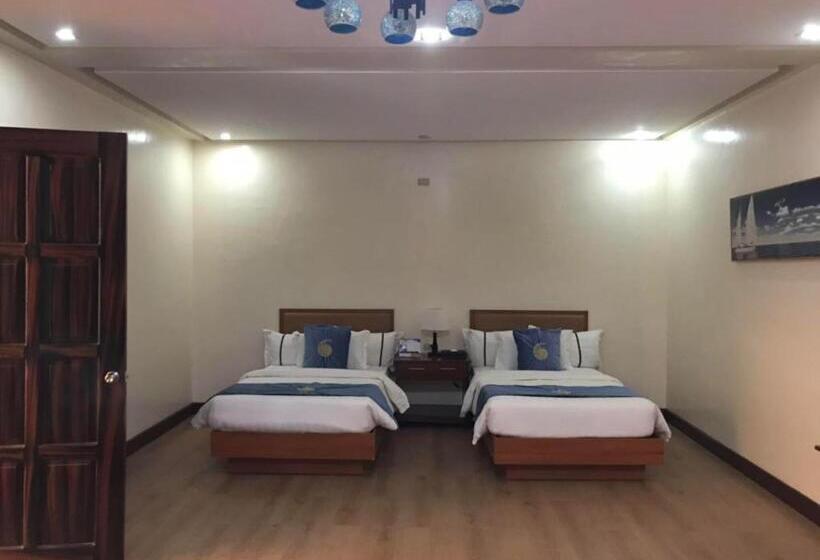 هتل Costa Palawan Resort