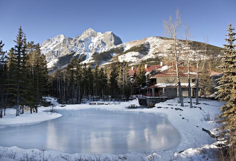 فندق Crosswaters Resort At Kananaskis