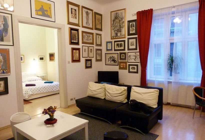 בית מלון כפרי Donos Apartments