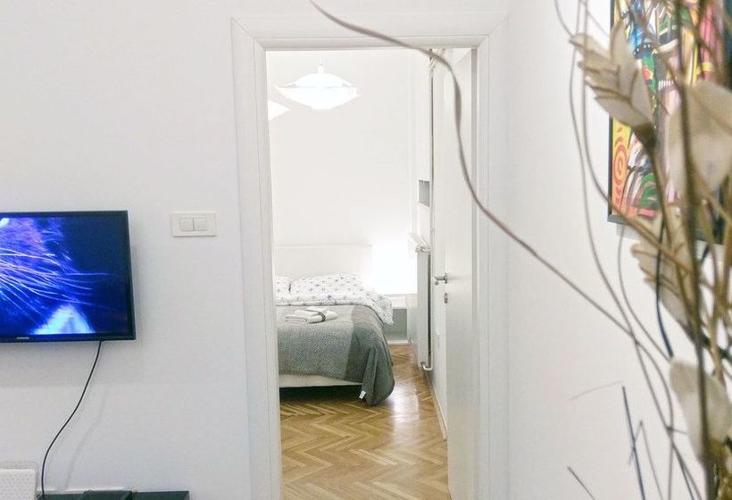 בית מלון כפרי Donos Apartments