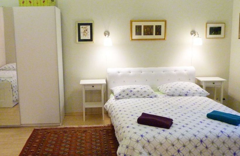 בית מלון כפרי Donos Apartments