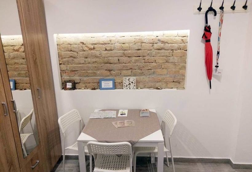 בית מלון כפרי Donos Apartments