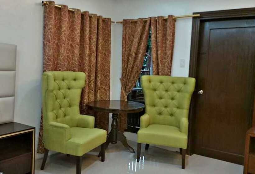 هتل El Nido Reef Strand Resort