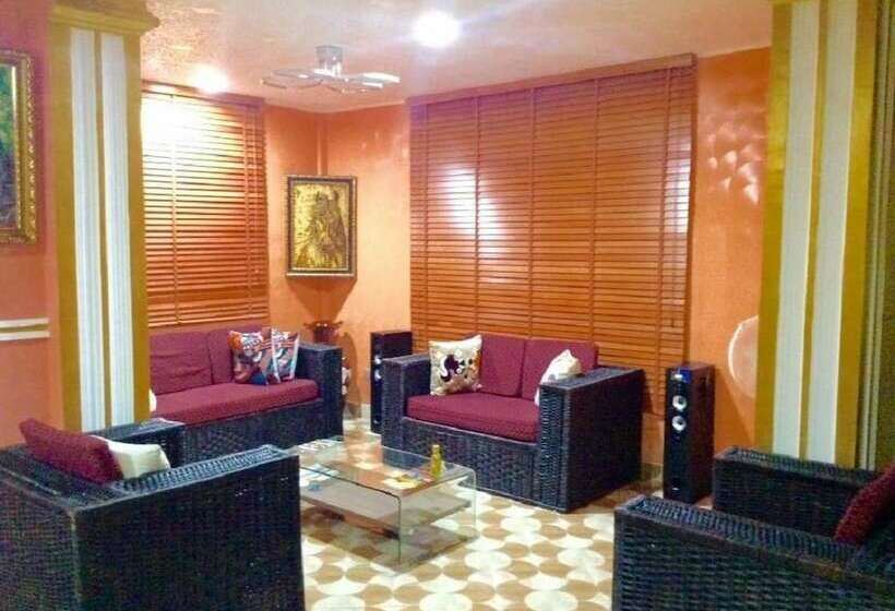 ホテル Golden Horse