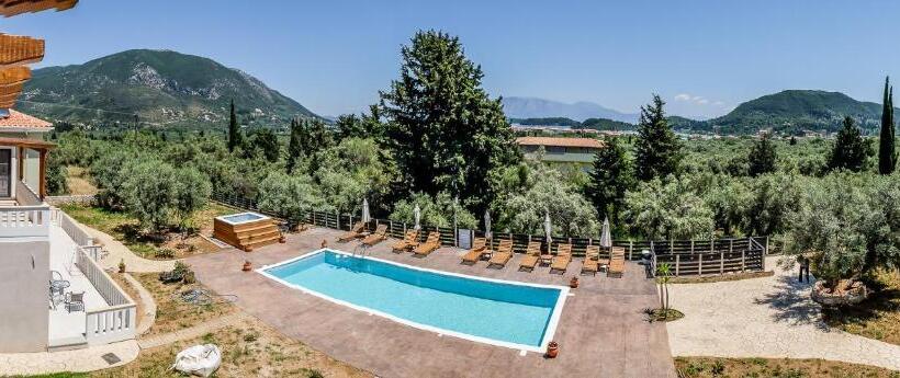 בית מלון כפרי Golden Sun Villas