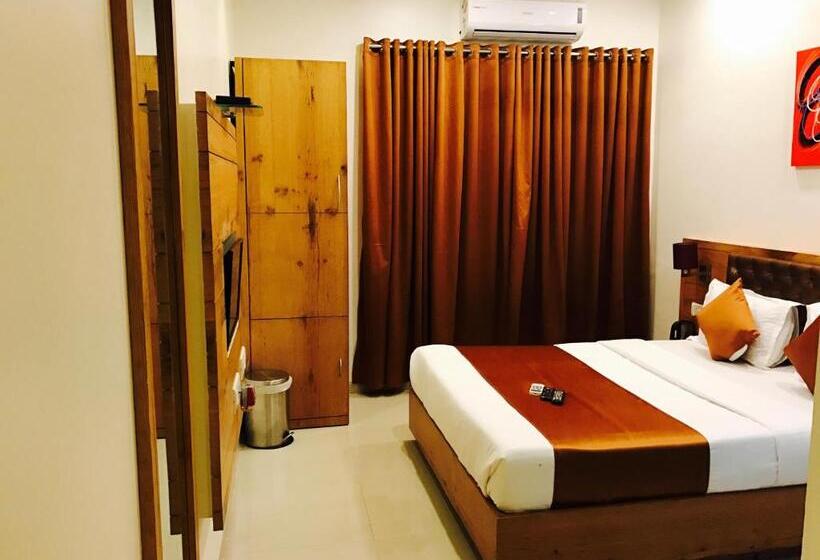 هتل Grandeur Near Mumbai International Airport