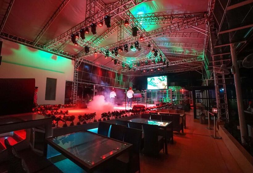 בית מלון כפרי Green Rose