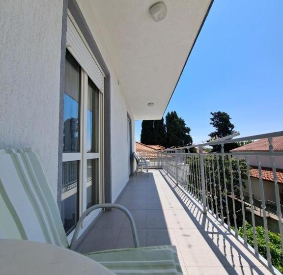 هتل Guesthouse Varnica