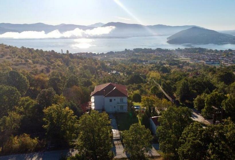 בית מלון כפרי Guesthouse Vissinokipos   Biker Friendly   Motorrad