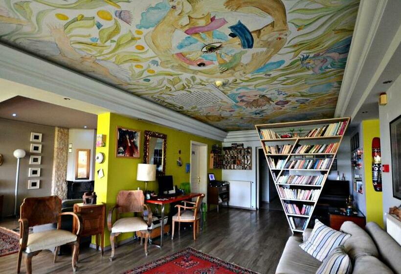 فندق Guesthouse Vissinokipos   Biker Friendly   Motorrad