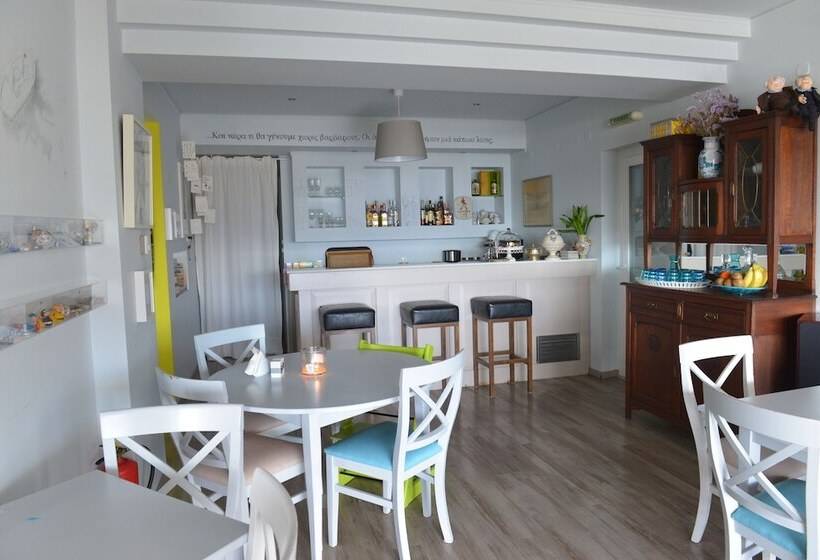 בית מלון כפרי Guesthouse Vissinokipos   Biker Friendly   Motorrad