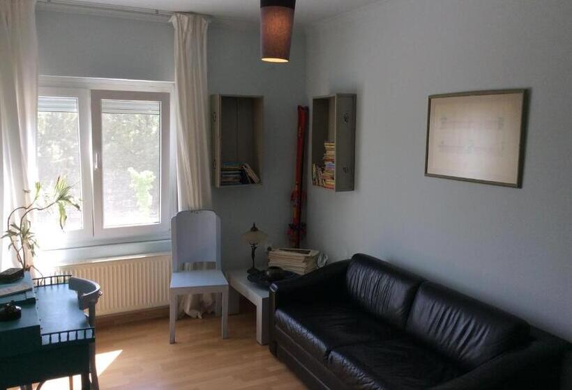 فندق Guesthouse Vissinokipos   Biker Friendly   Motorrad