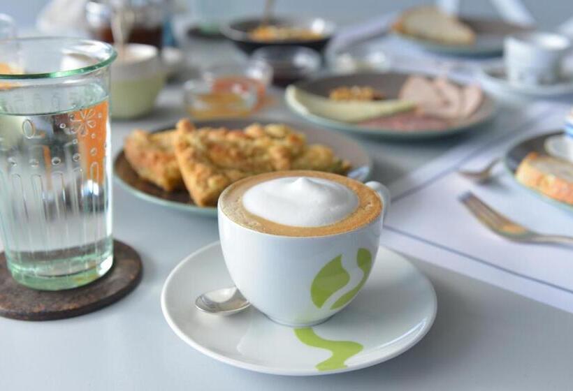 فندق Guesthouse Vissinokipos   Biker Friendly   Motorrad