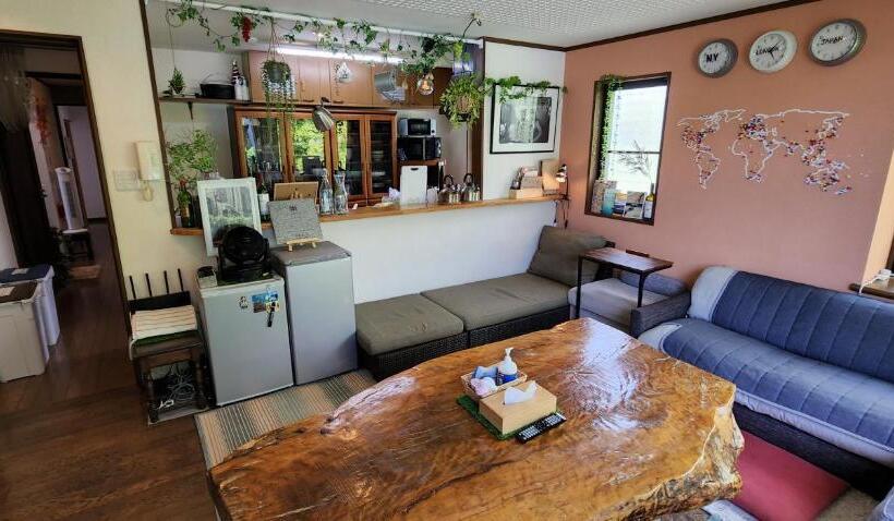 Отель Hakone Guesthouse Gaku