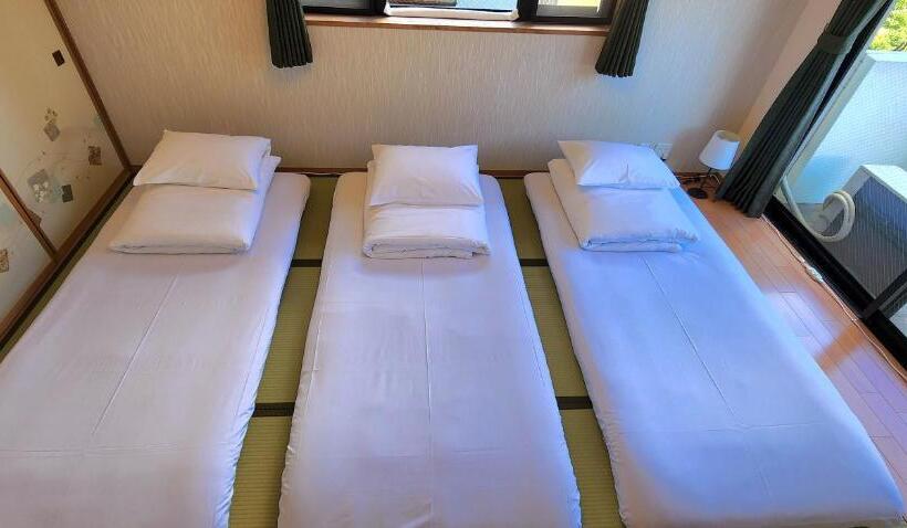 Отель Hakone Guesthouse Gaku