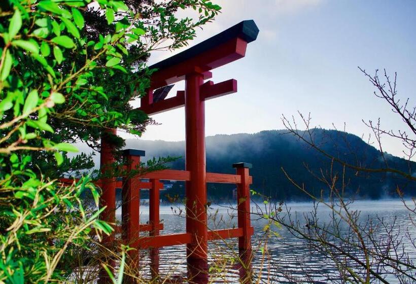 Отель Hakone Guesthouse Gaku