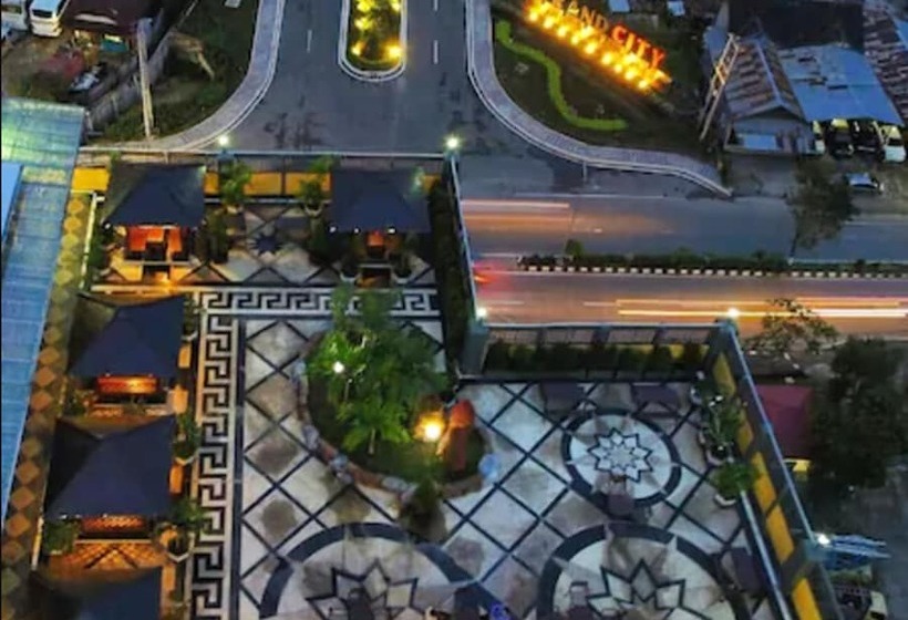 Her Hotel & Trade Centre Balikpapan