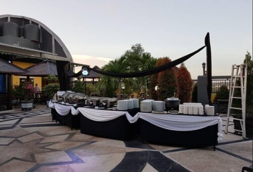 Her Hotel & Trade Centre Balikpapan