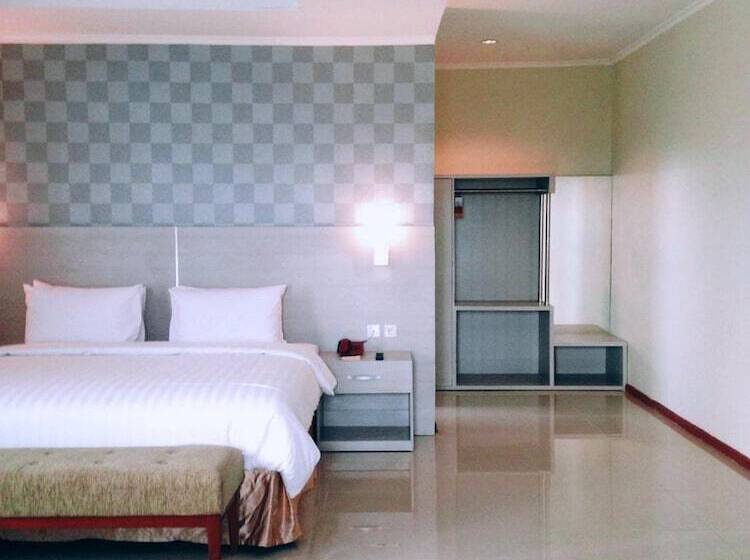 Her Hotel & Trade Centre Balikpapan