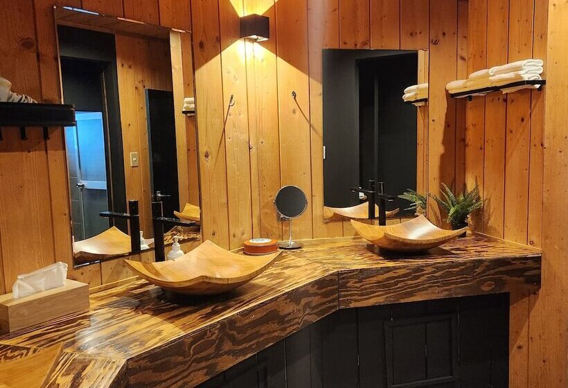 酒店 Hooting Owl Lodge