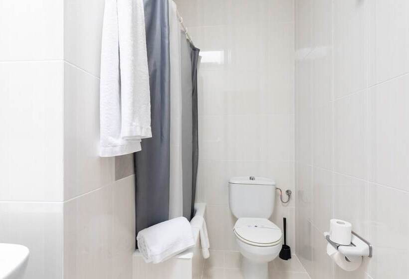 فندق Hostal La Costa