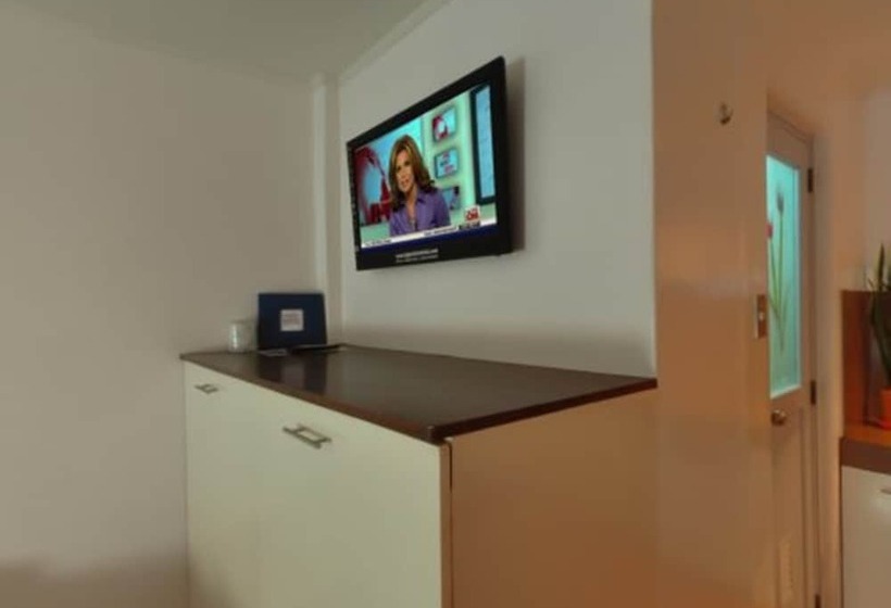 هتل House Of Big Brother