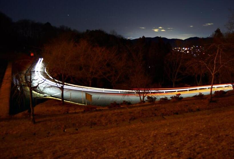 בית מלון כפרי Ikoi No Mura Heritage Minoyama