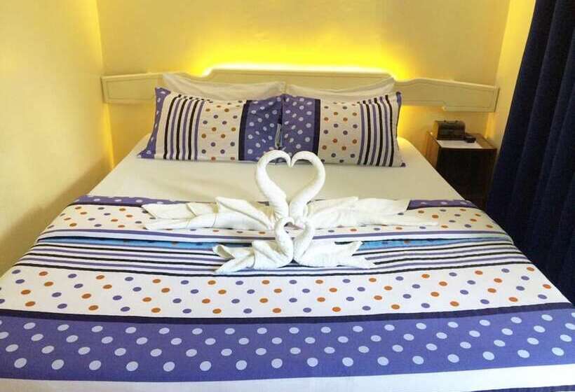 酒店 Joaquinns Bed & Breakfast