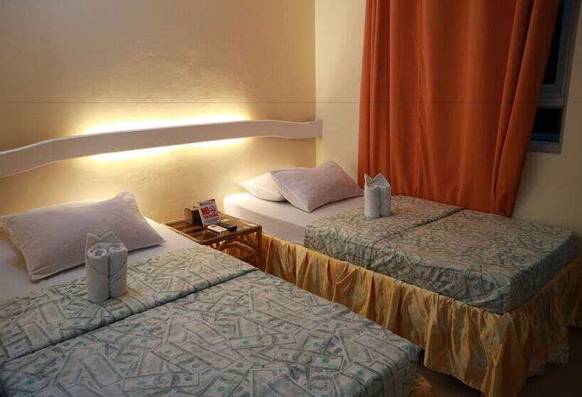 酒店 Joaquinns Bed & Breakfast