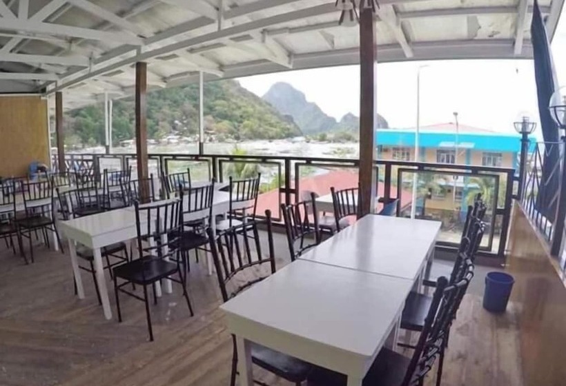 酒店 Joaquinns Bed & Breakfast