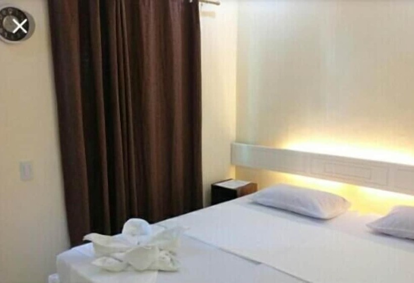 酒店 Joaquinns Bed & Breakfast