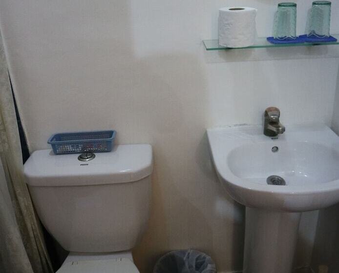 酒店 Joaquinns Bed & Breakfast