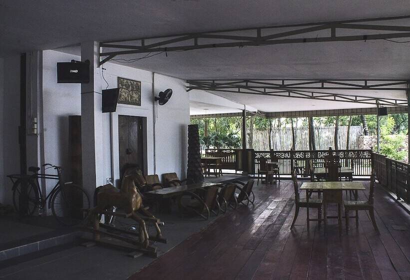 ホテル Kanaka Lake Villa