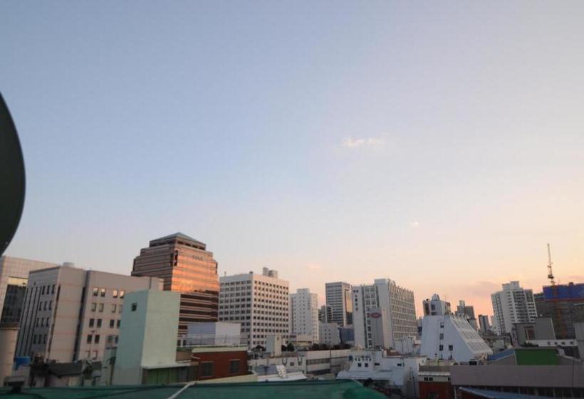 هتل Kimchee Busan Station Guesthouse  Hostel