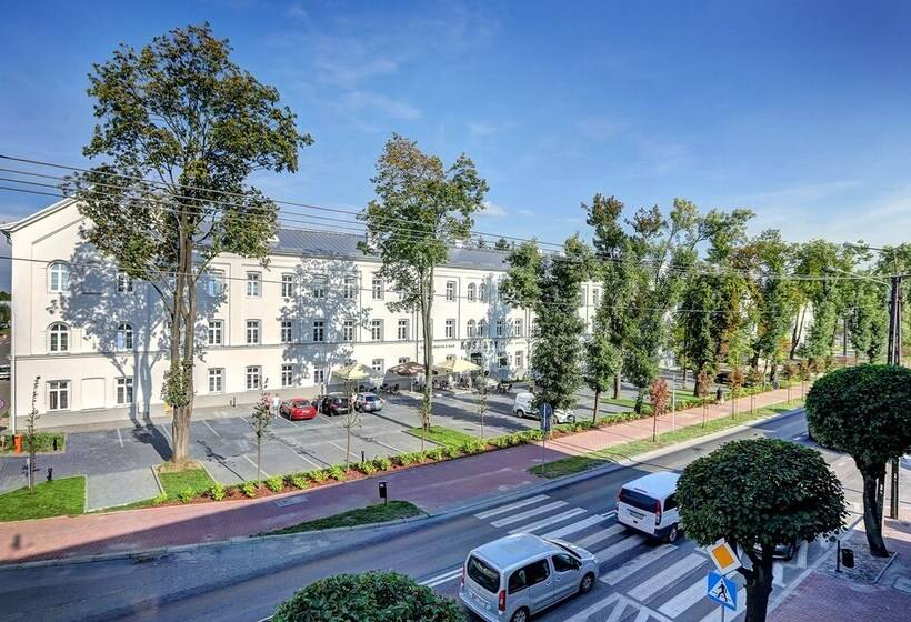 בית מלון כפרי Koszary Arche