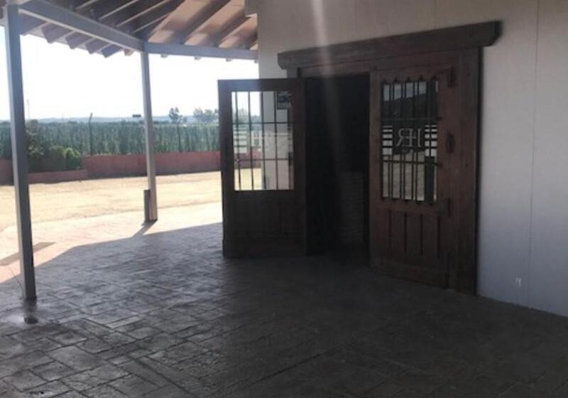 Отель La Hacienda Del Casar