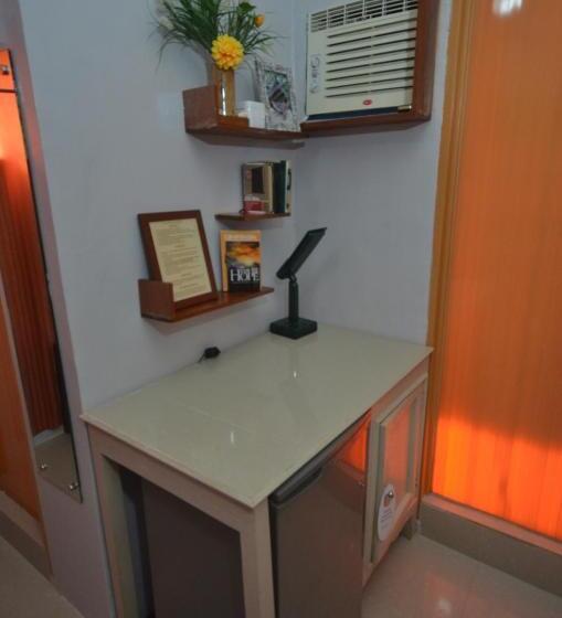 Отель Las Residencias Bed And Breakfast