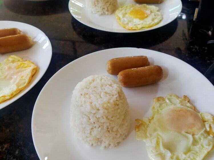 Отель Las Residencias Bed And Breakfast