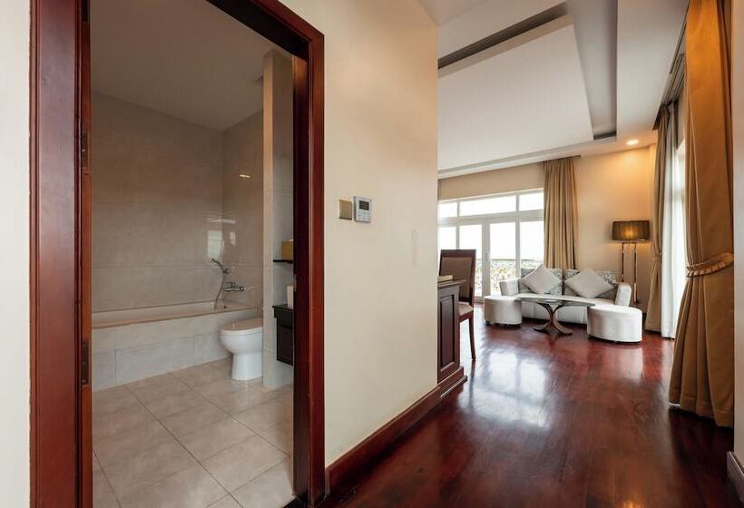 בית מלון כפרי Lbn Asian